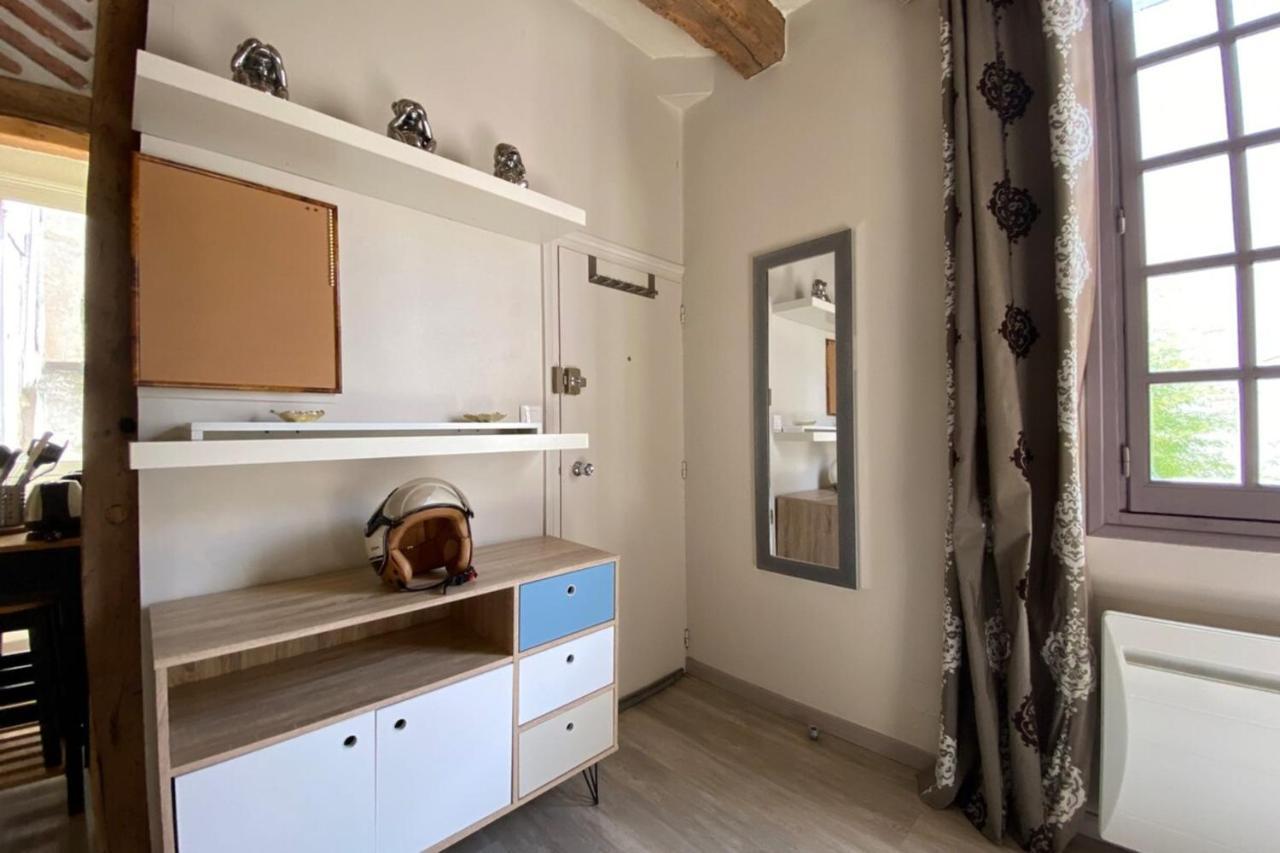 Typical Apartment In The Heart Of The City With Wifi Tours Zewnętrze zdjęcie
